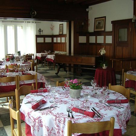 Le Relais De Ceilhes Hotel Bagian luar foto