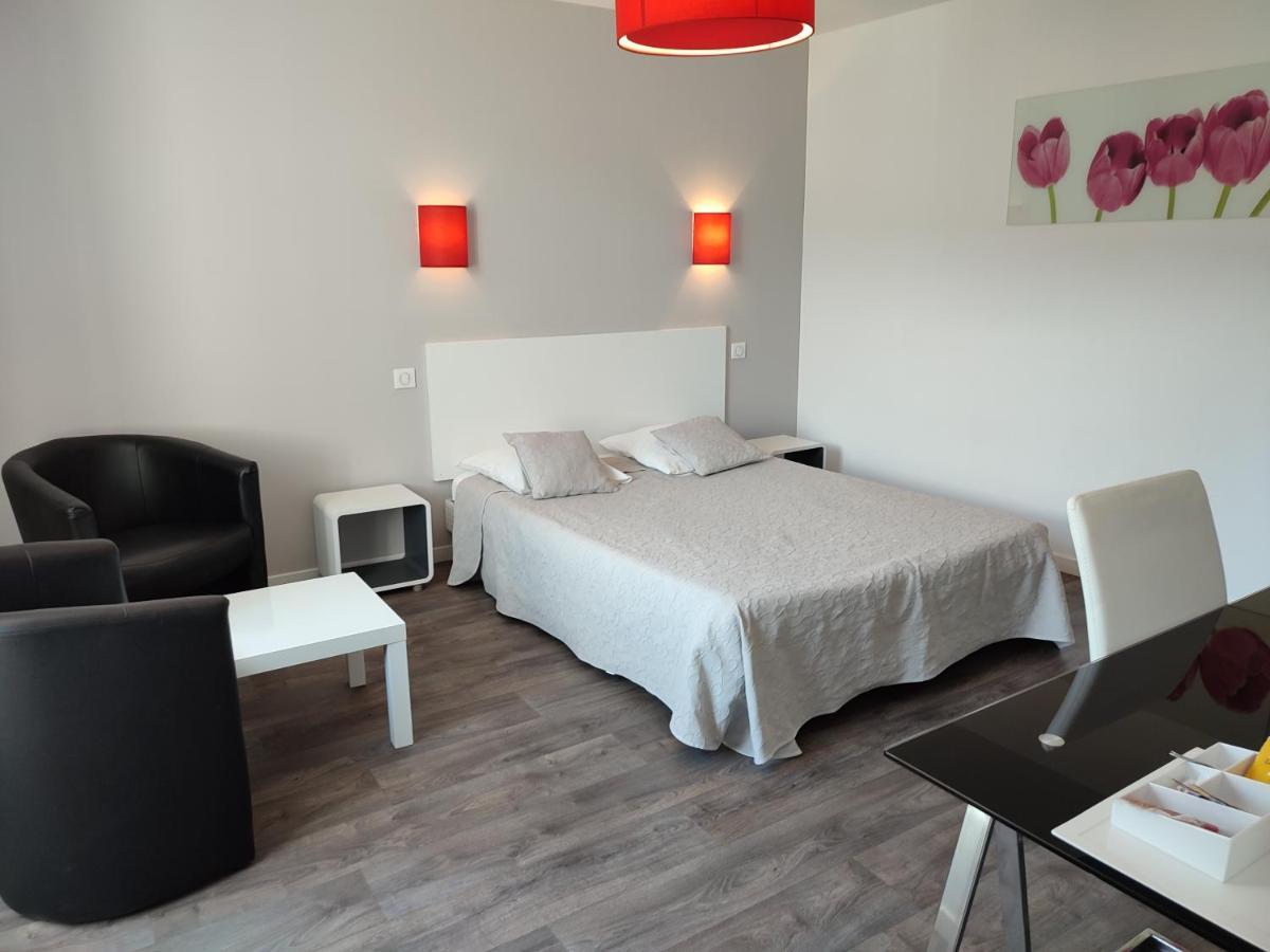 Le Relais De Ceilhes Hotel Bagian luar foto